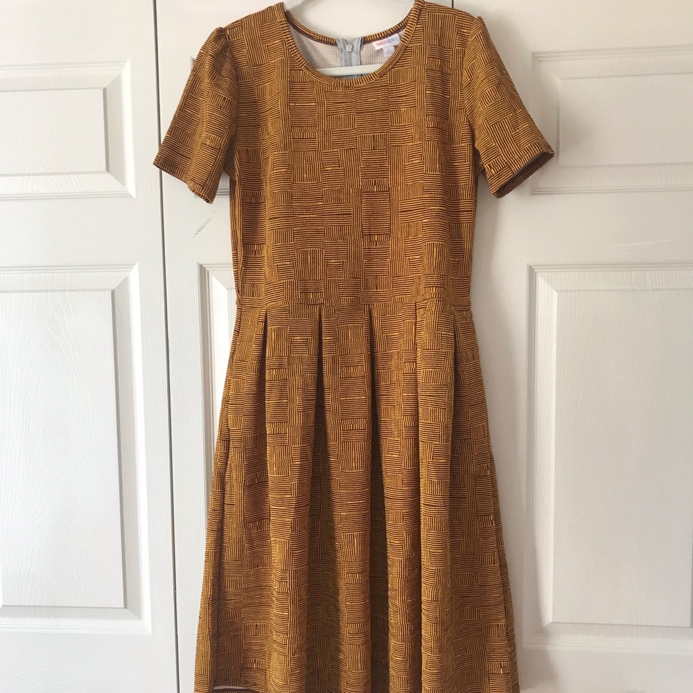 LulaRoe Earth Tone Amelia L